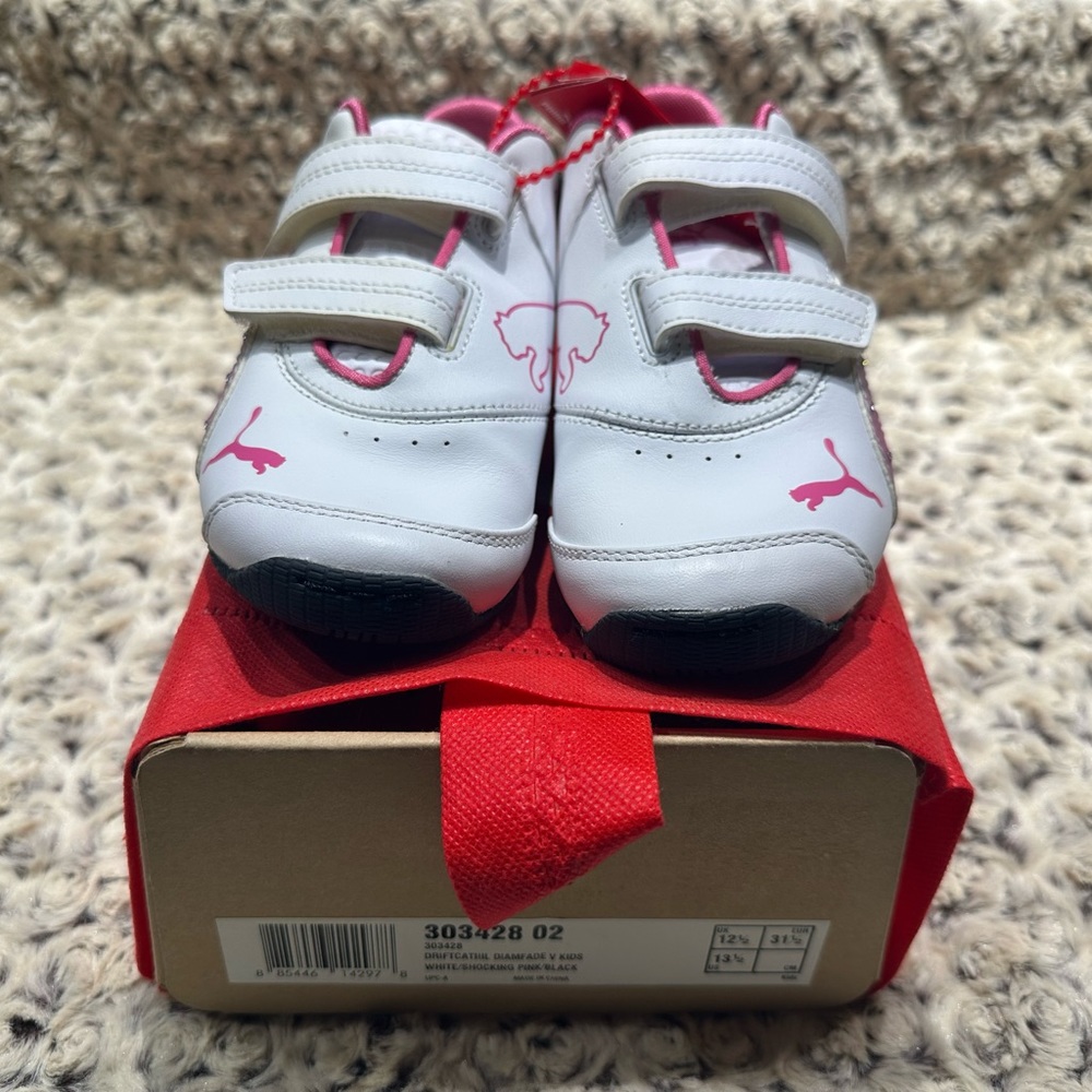 Girls Puma Diamanté Pink, Black, White Sneakers. Size US 13 1/2.